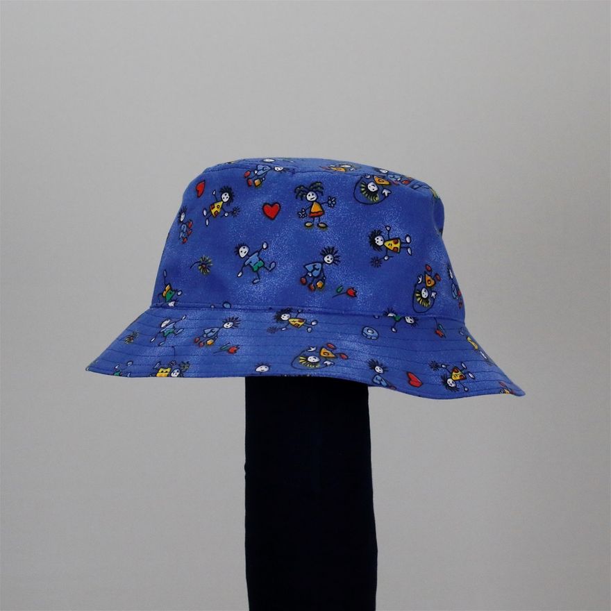 Fodrad solhatt i stl i stl 54 och 58 195:-
